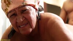 Redare Bunica de 72 de ani Dona Kika distrusă în sexul anal extrem de grosolan
