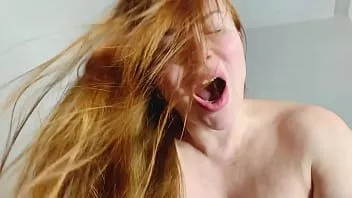 চালান বড় boobs সঙ্গে সৎমা তার রুমে তার সৎপুত্র fucks