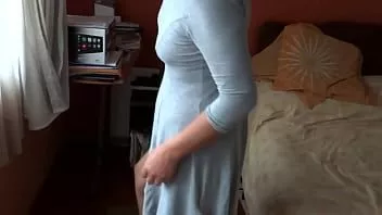 Abspielen Meine Frau ist zu aufgeregt, um vor meinen Freunden anzugeben, um sie beim Masturbieren zu sehen