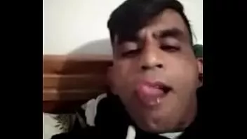 play Skandal von Rana bleibt von pakistanischer Arbeit in Griechenland gefangen Masturbation vor der Kamera 00306941614141
