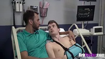 play Opieka nad moim b. brat w szpitalu